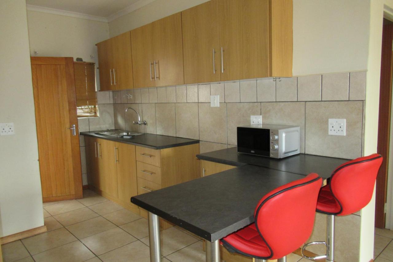 Pab-Love Guest House Kuruman Exterior foto